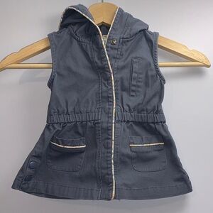 Max Studio Kids Floral Trim Hooded Vest Size 18 Months